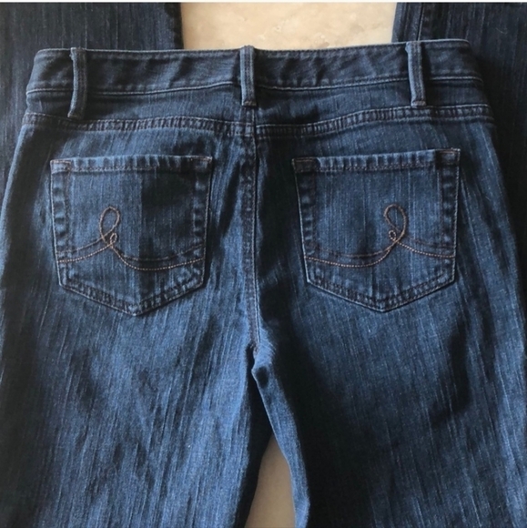 Loft Original Bootcut Jean Dark Wash Denim Basic Casual Capsule Wardrobe EUC - Picture 2 of 8